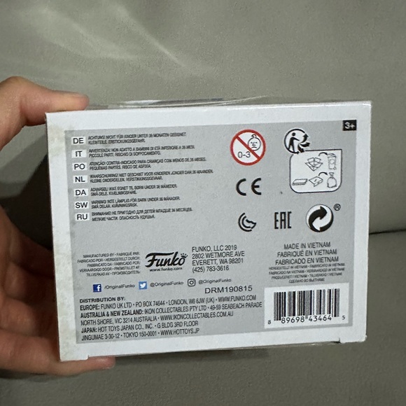 Funko Pop Hello Kitty 8 bit 45th Anniversary 31 - Picture 4 of 6